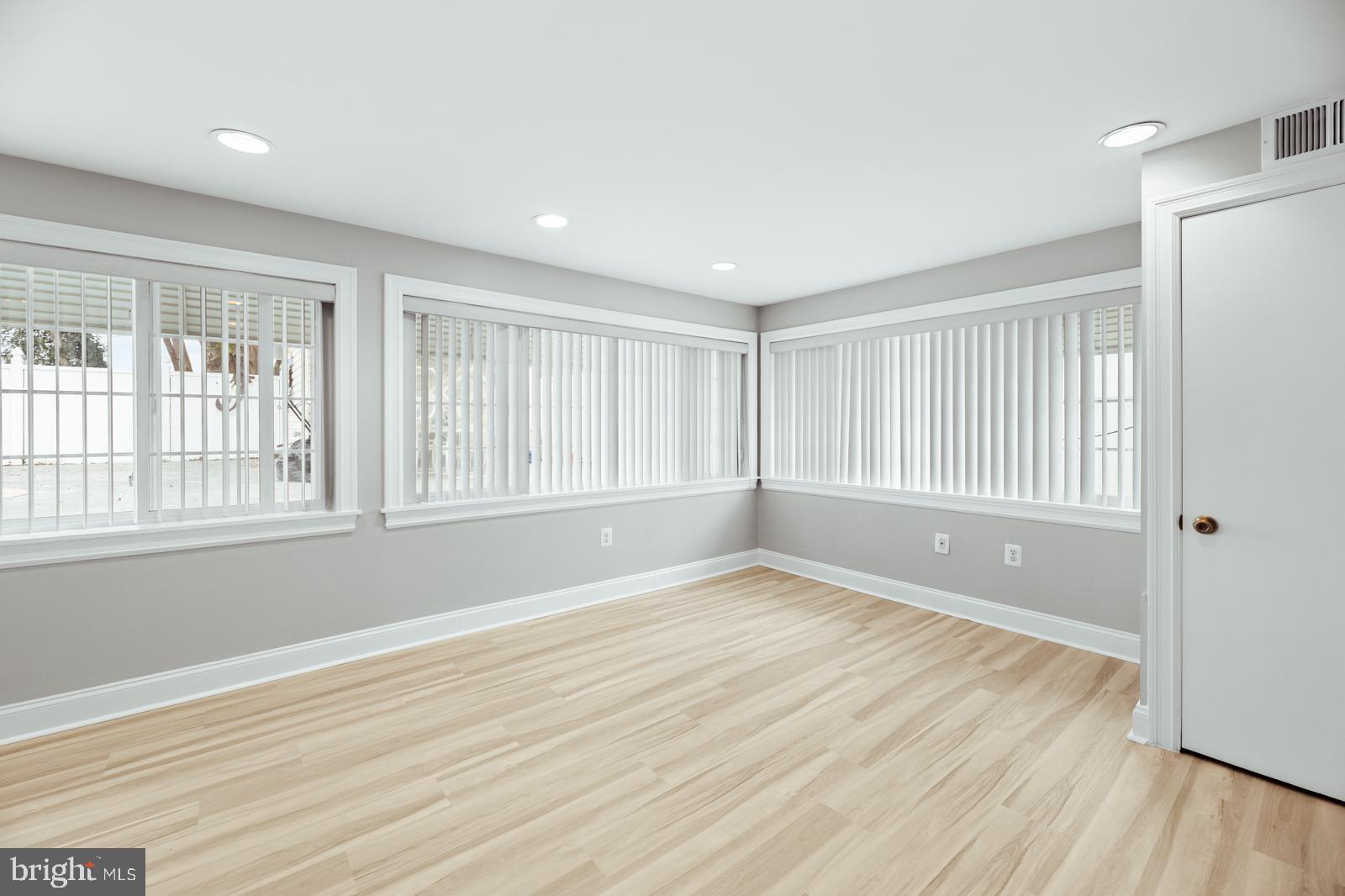 1024 Alpena Road Philadelphia, PA 19115 - Photo 14 of 41