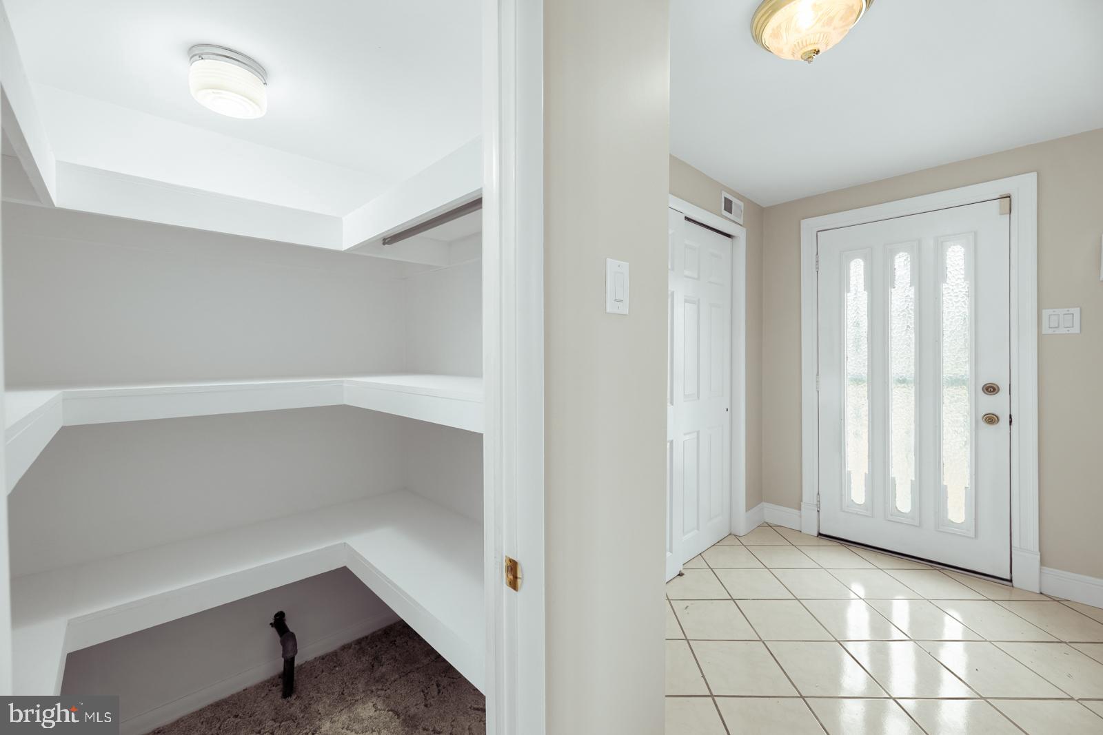 1024 Alpena Road Philadelphia, PA 19115 - Photo 17 of 41