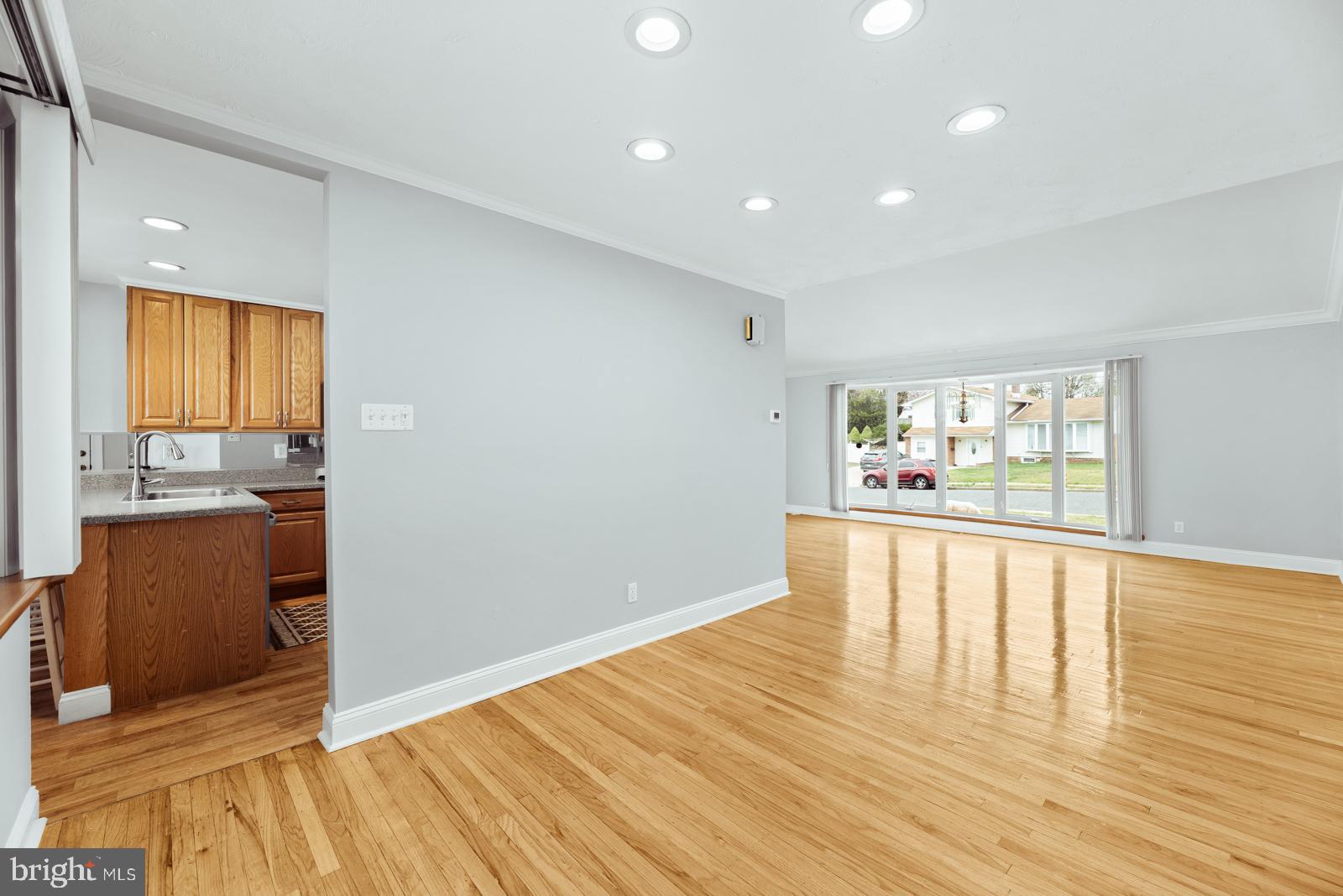 1024 Alpena Road Philadelphia, PA 19115 - Photo 9 of 41
