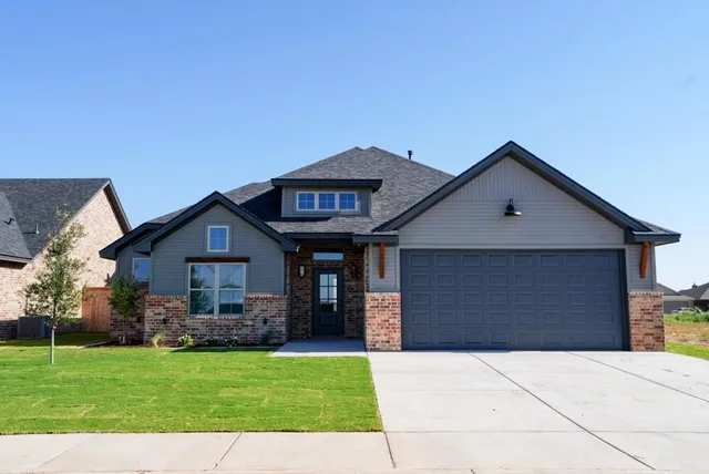 $357,900 | 1110 North 6th Street, Wolfforth, TX 79382