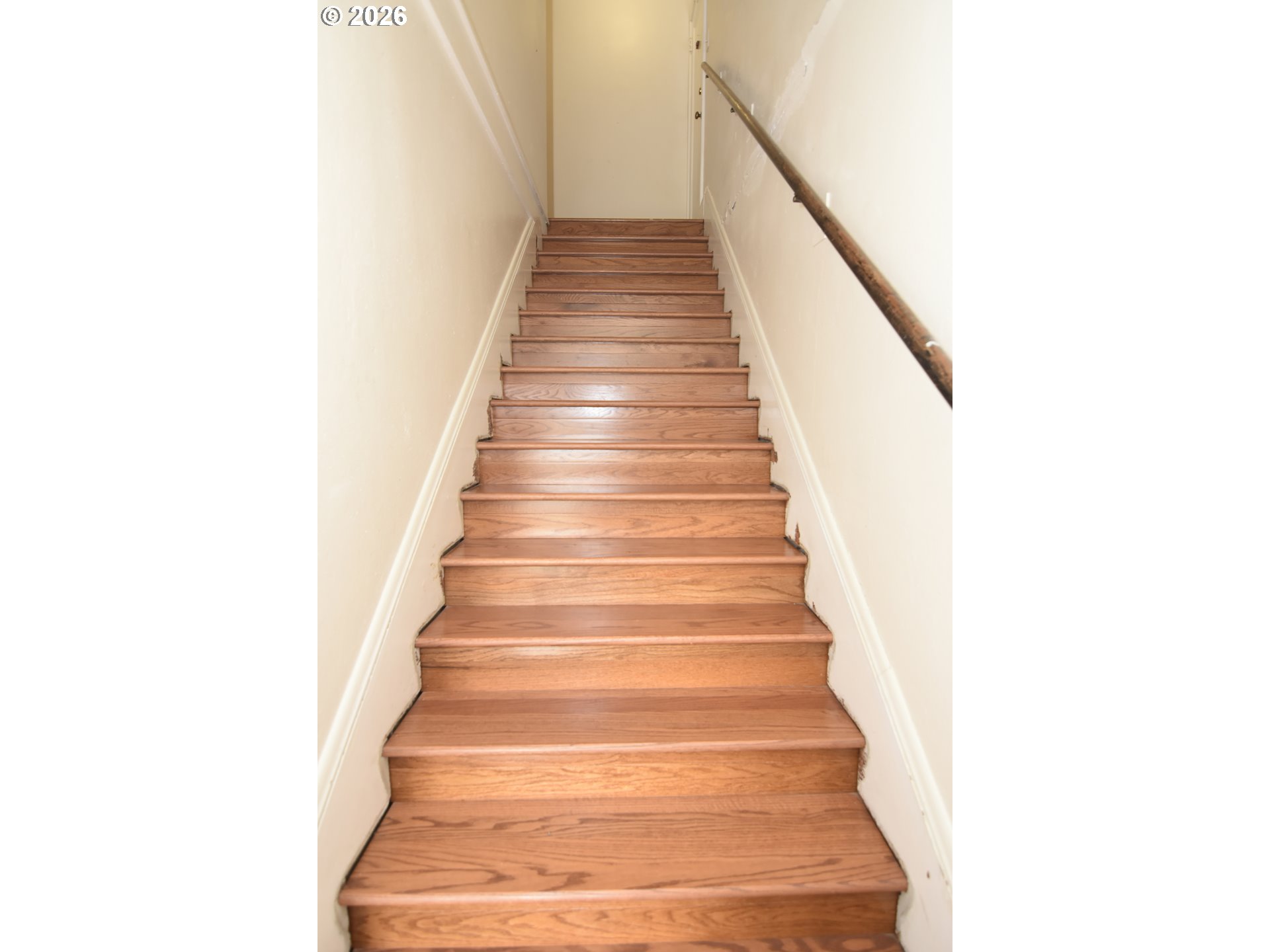 608 4th Street Springfield, OR 97477 - Photo 17 of 33 Entrance/Foyer