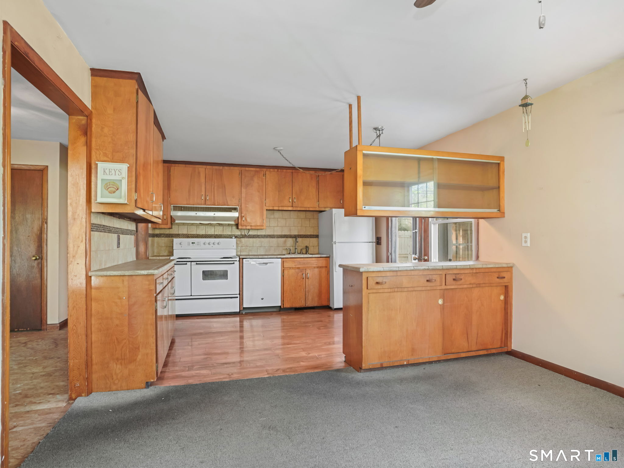 171 Old Point Road Milford, CT 06460 - Photo 12 of 40
