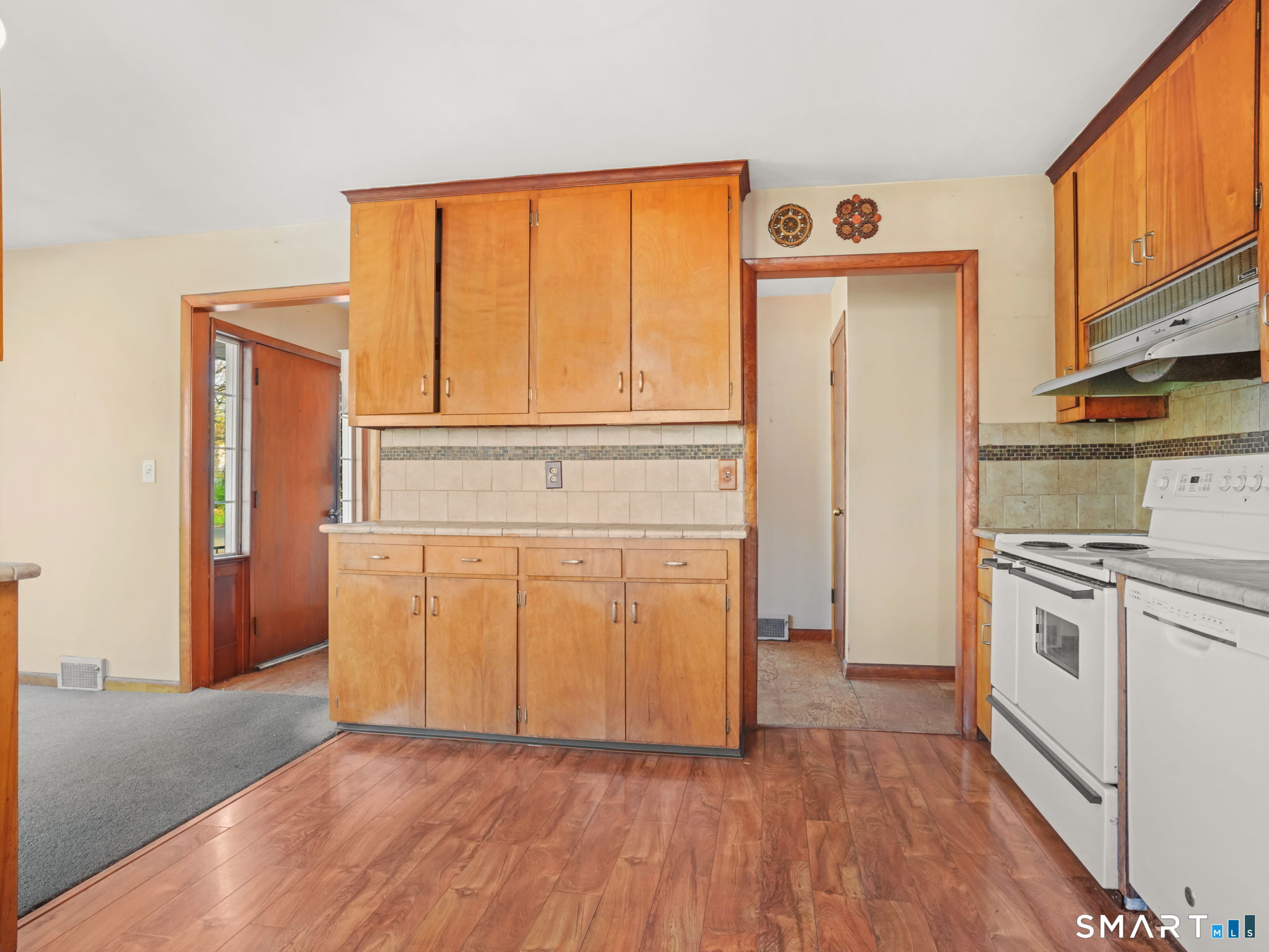 171 Old Point Road Milford, CT 06460 - Photo 17 of 40