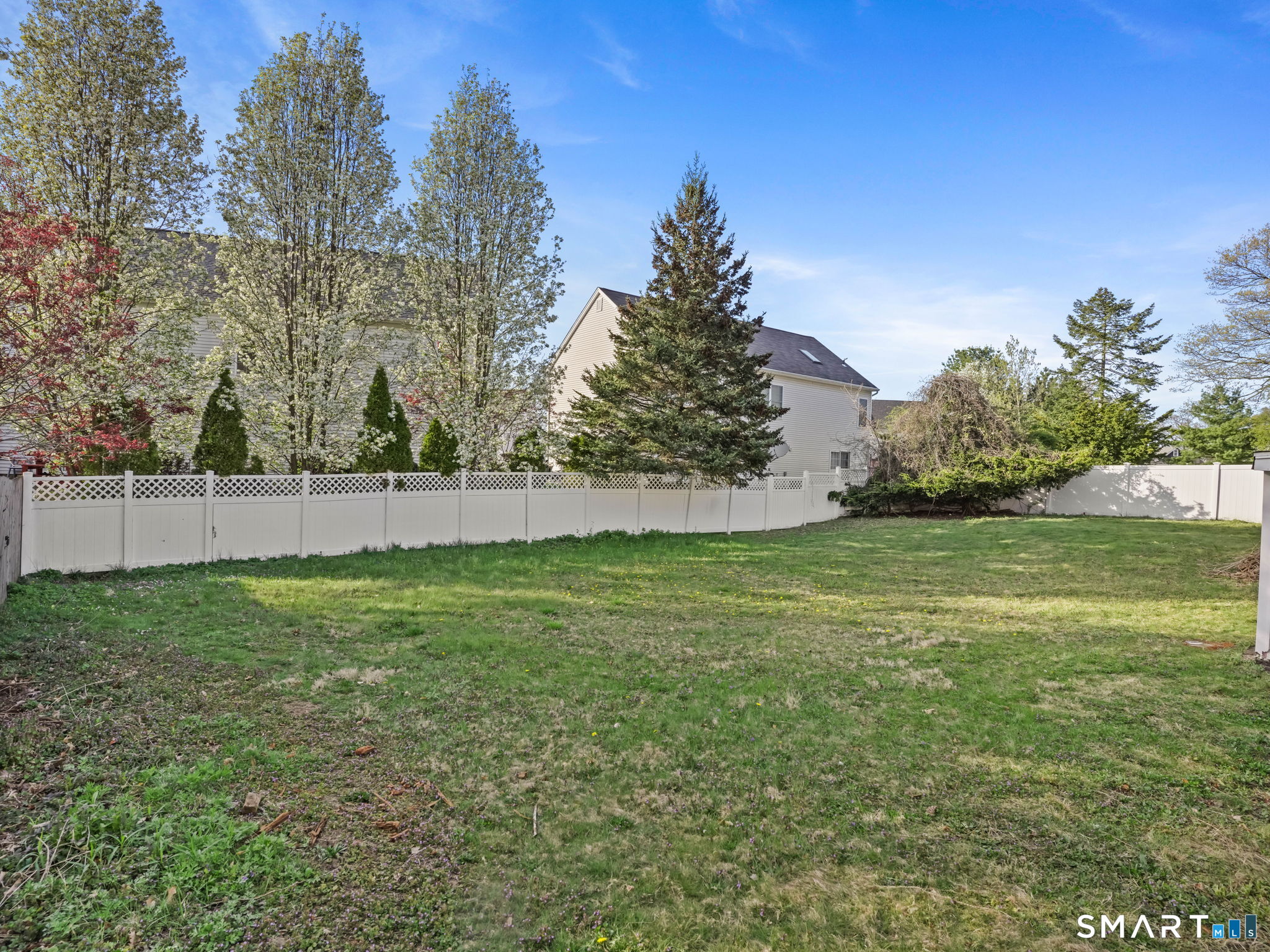 171 Old Point Road Milford, CT 06460 - Photo 2 of 40