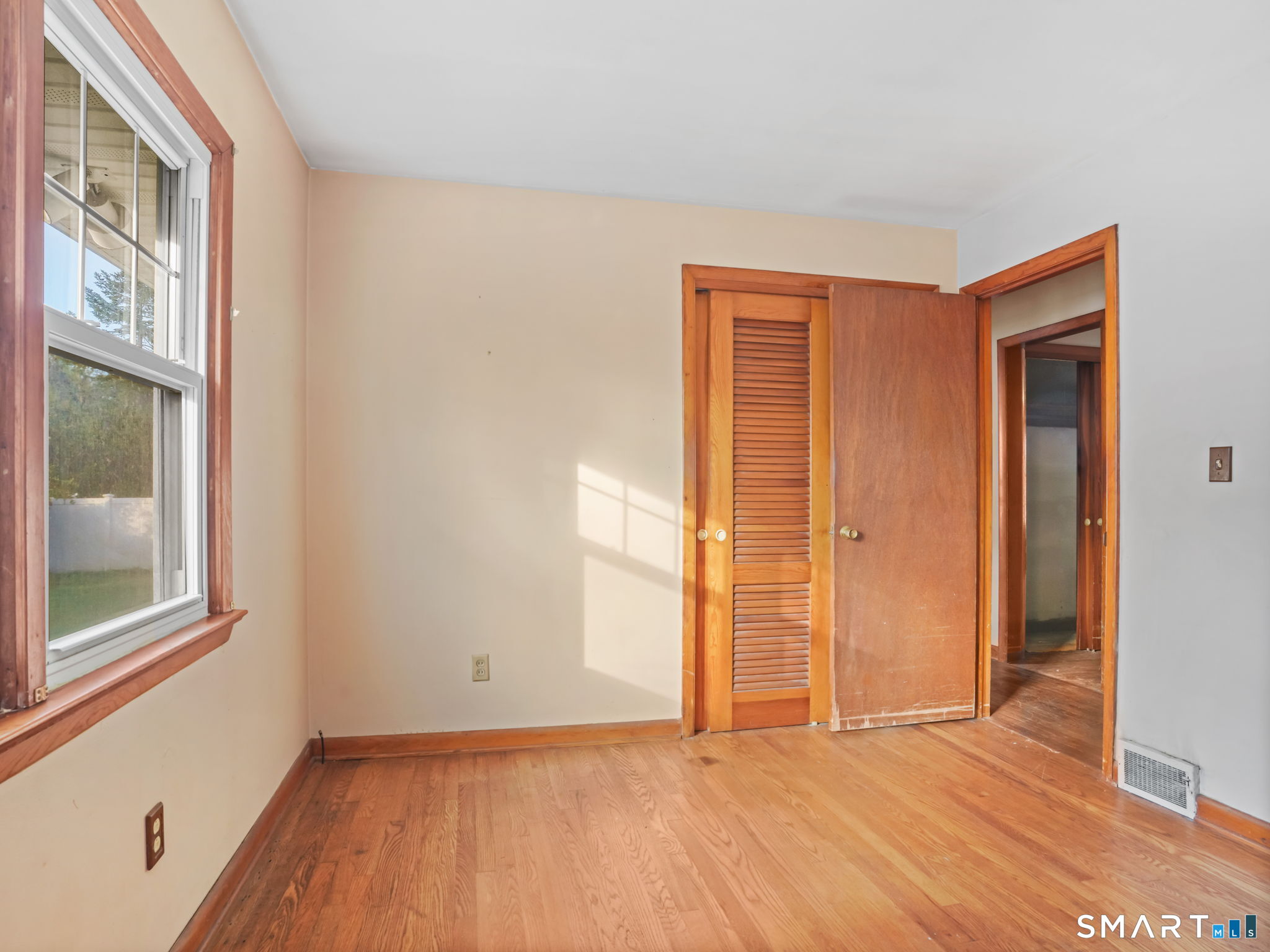 171 Old Point Road Milford, CT 06460 - Photo 23 of 40