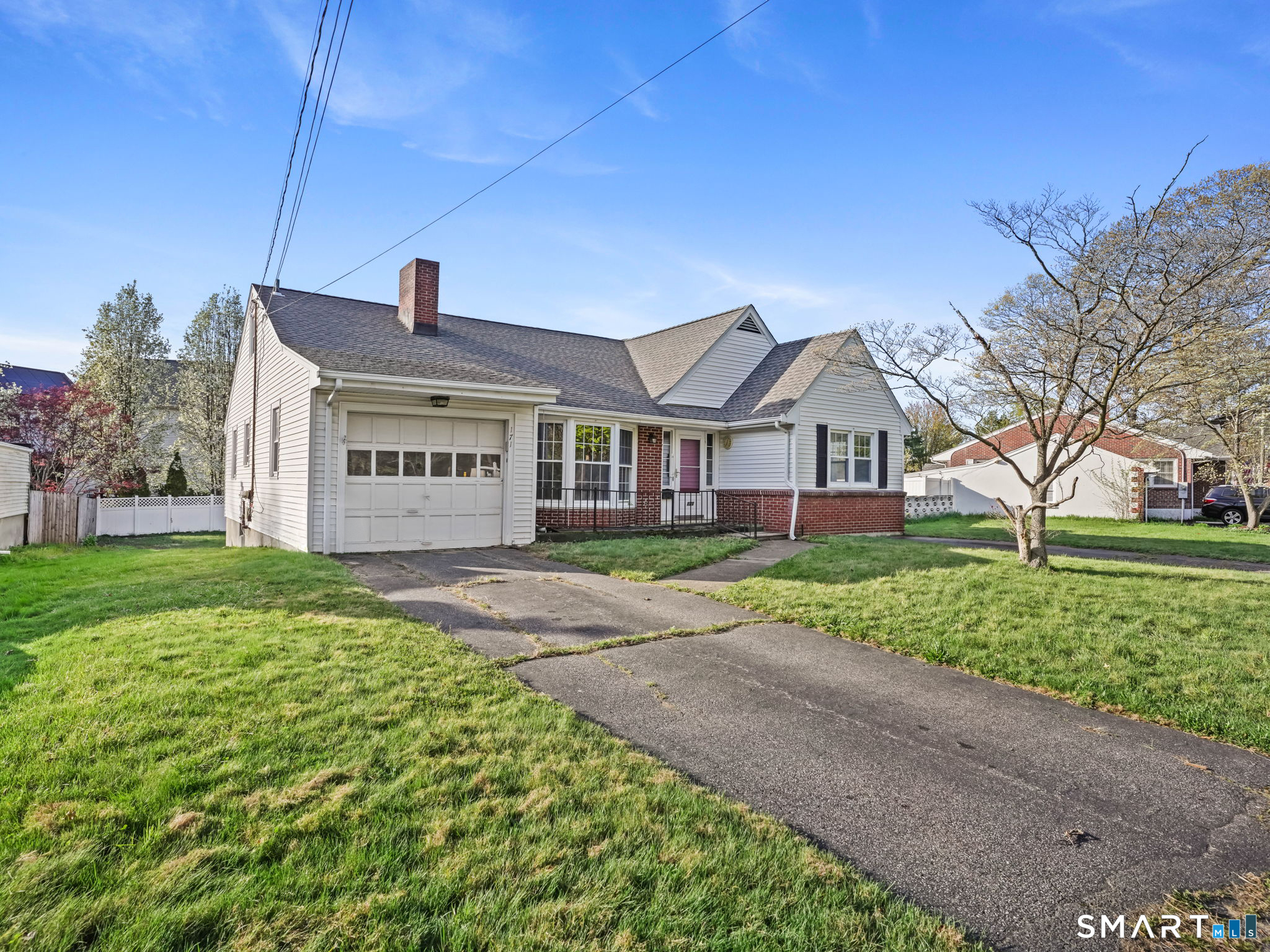 171 Old Point Road Milford, CT 06460 - Photo 5 of 40