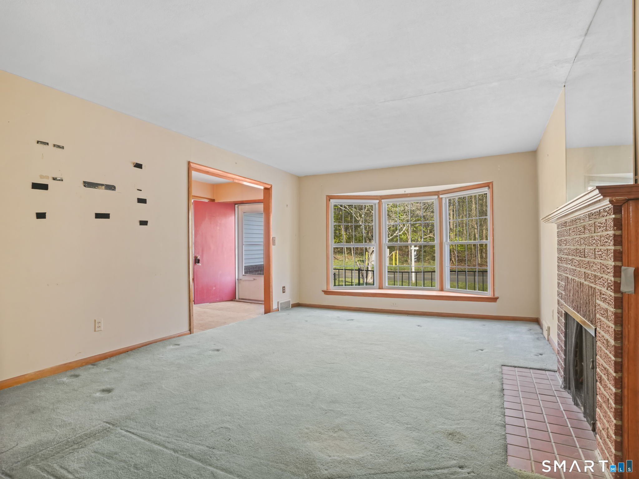 171 Old Point Road Milford, CT 06460 - Photo 7 of 40