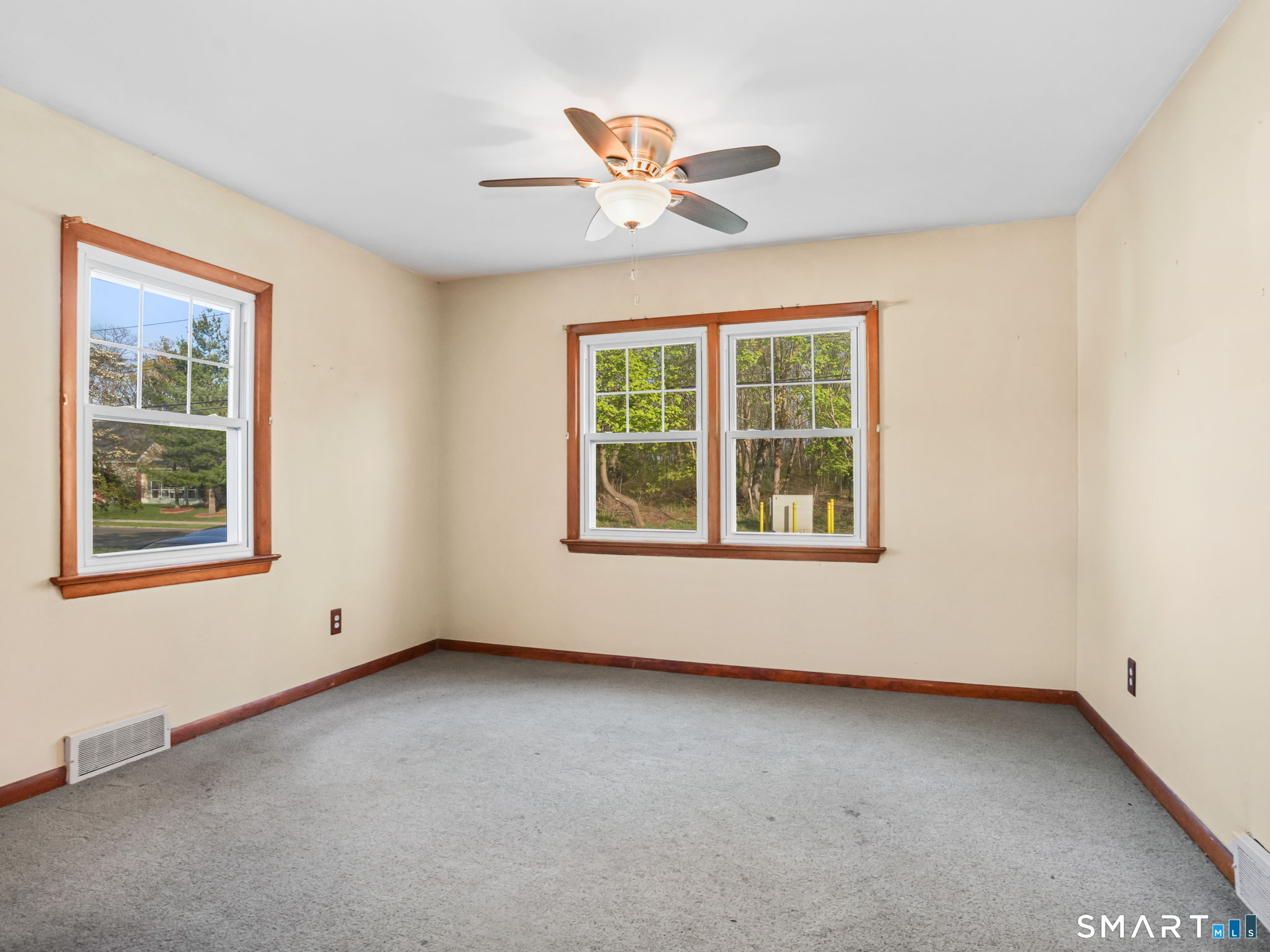 171 Old Point Road Milford, CT 06460 - Photo 10 of 40