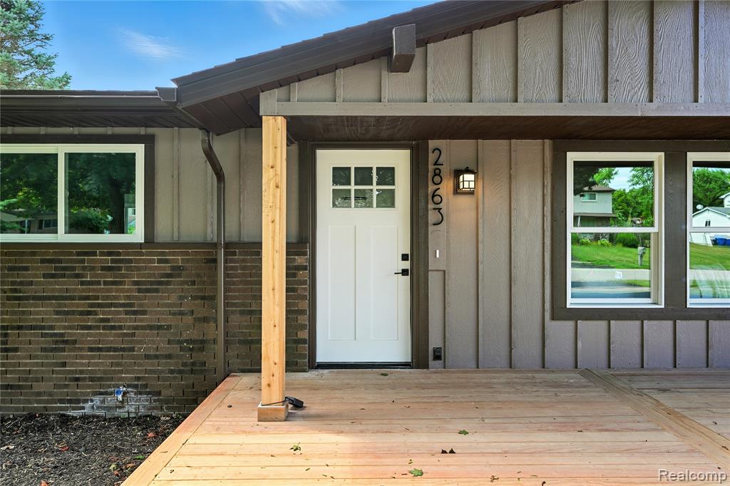 2863 Raven Glass Road Waterford, MI 48329 - Photo 3 of 24 Gallery Image 3