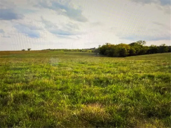 $756,700 | 0 South Valencia Road, Auburn, KS 66402