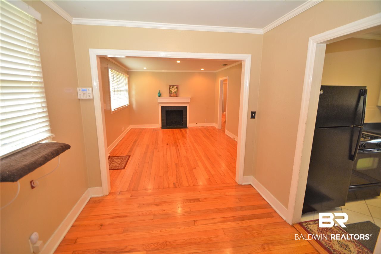 339 Azalea Circle West Mobile, AL 36608 - Photo 2 of 24