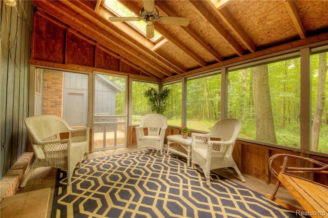 5270 Richardson Road Howell, MI 48843 - Photo 38 of 48 Florida Room/Screened In Porch
