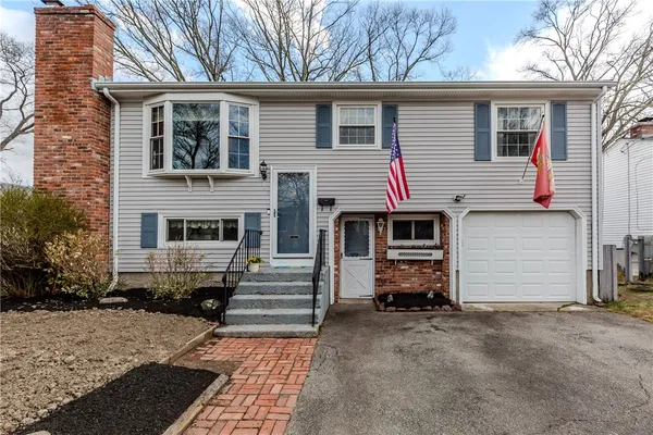 $420,000 | 185 Parkside Avenue, Pawtucket, RI 02861