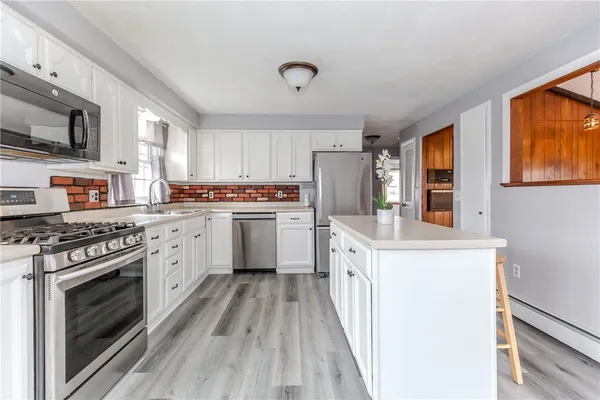 $420,000 | 185 Parkside Avenue, Pawtucket, RI 02861