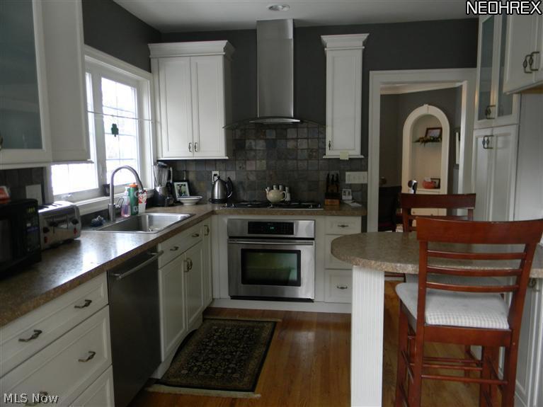 205 Buckingham Road Rocky River, OH 44116 - Photo 2 of 21