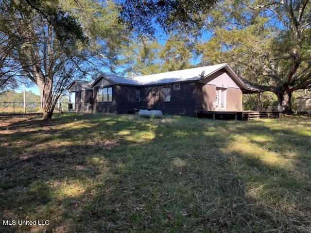 257 Dollar Road Magee, MS 39111 - Photo 1 of 2 Front view