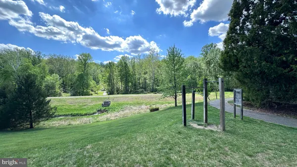 $6,300 | 5231 Winter View Drive, Alexandria, VA 22312