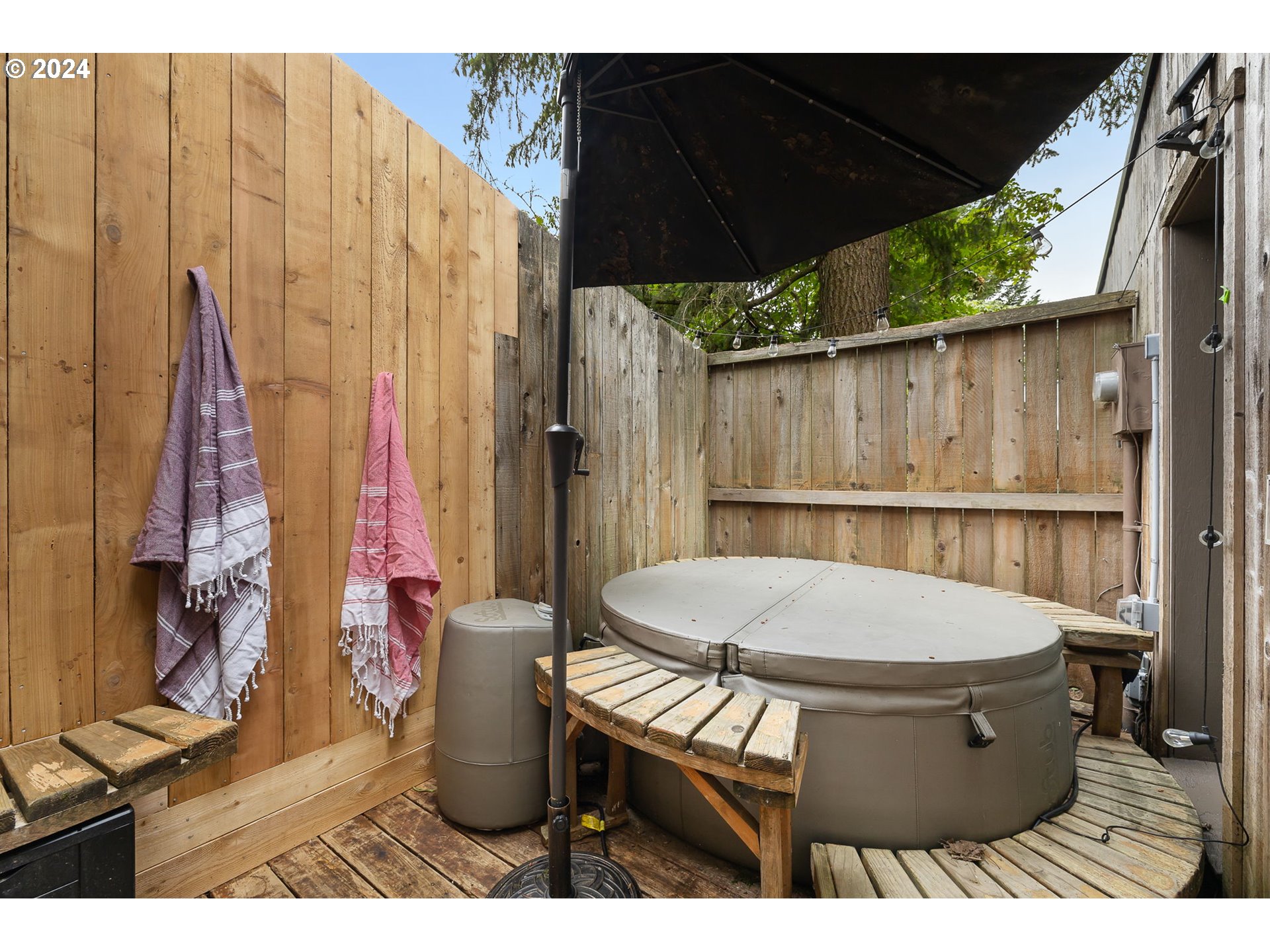 6454 Southwest Barnes Road Portland, OR 97221 - Photo 18 of 35 Gallery Image 18