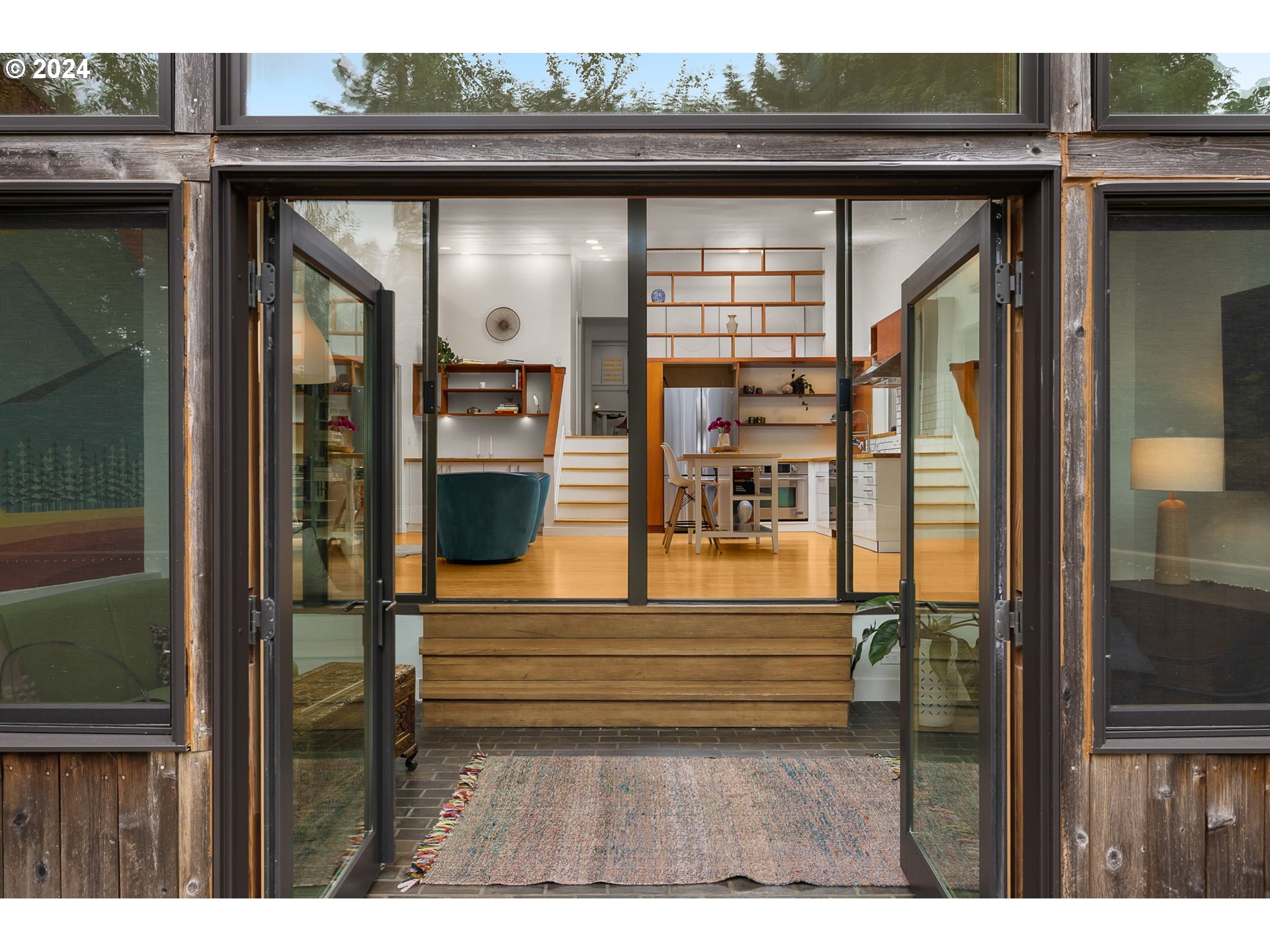 6454 Southwest Barnes Road Portland, OR 97221 - Photo 2 of 35 Gallery Image 2