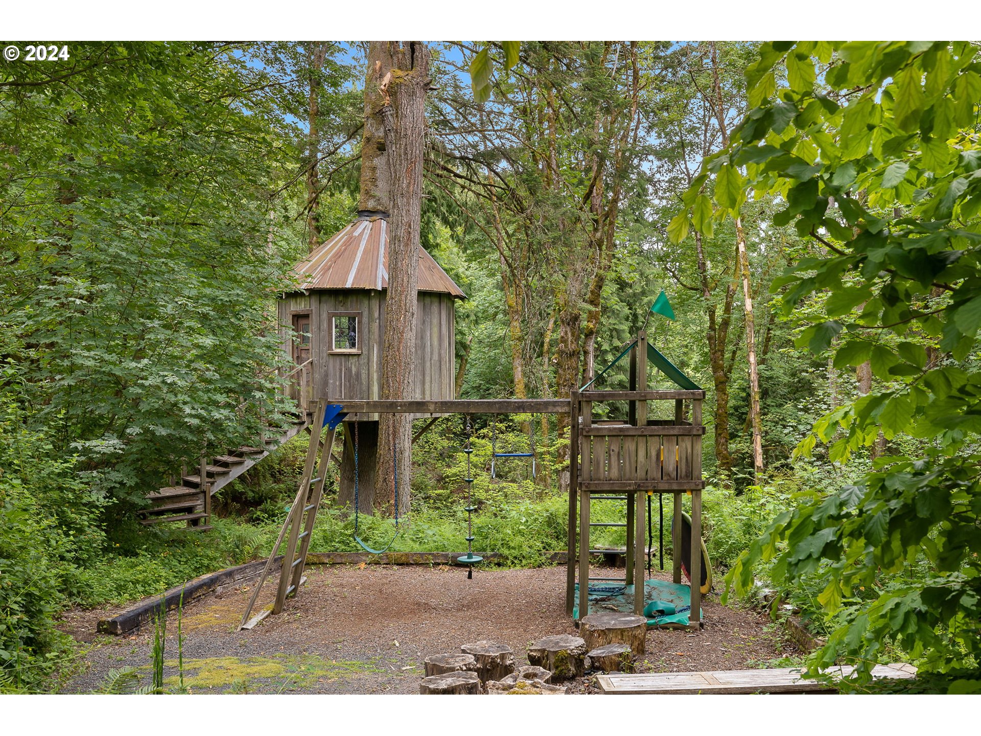 6454 Southwest Barnes Road Portland, OR 97221 - Photo 32 of 35 Gallery Image 32