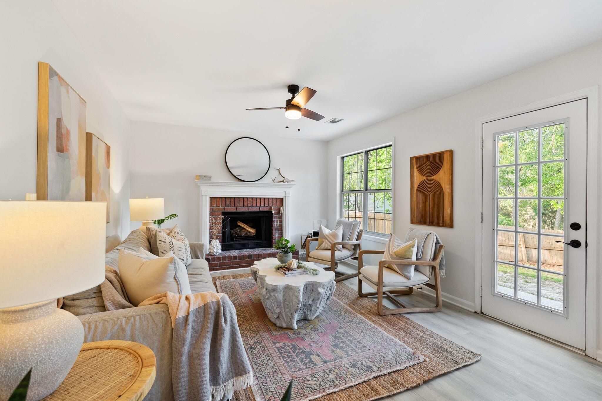 8314 Longridge Road North Charleston, SC 29418 - Photo 19 of 61 Family Room