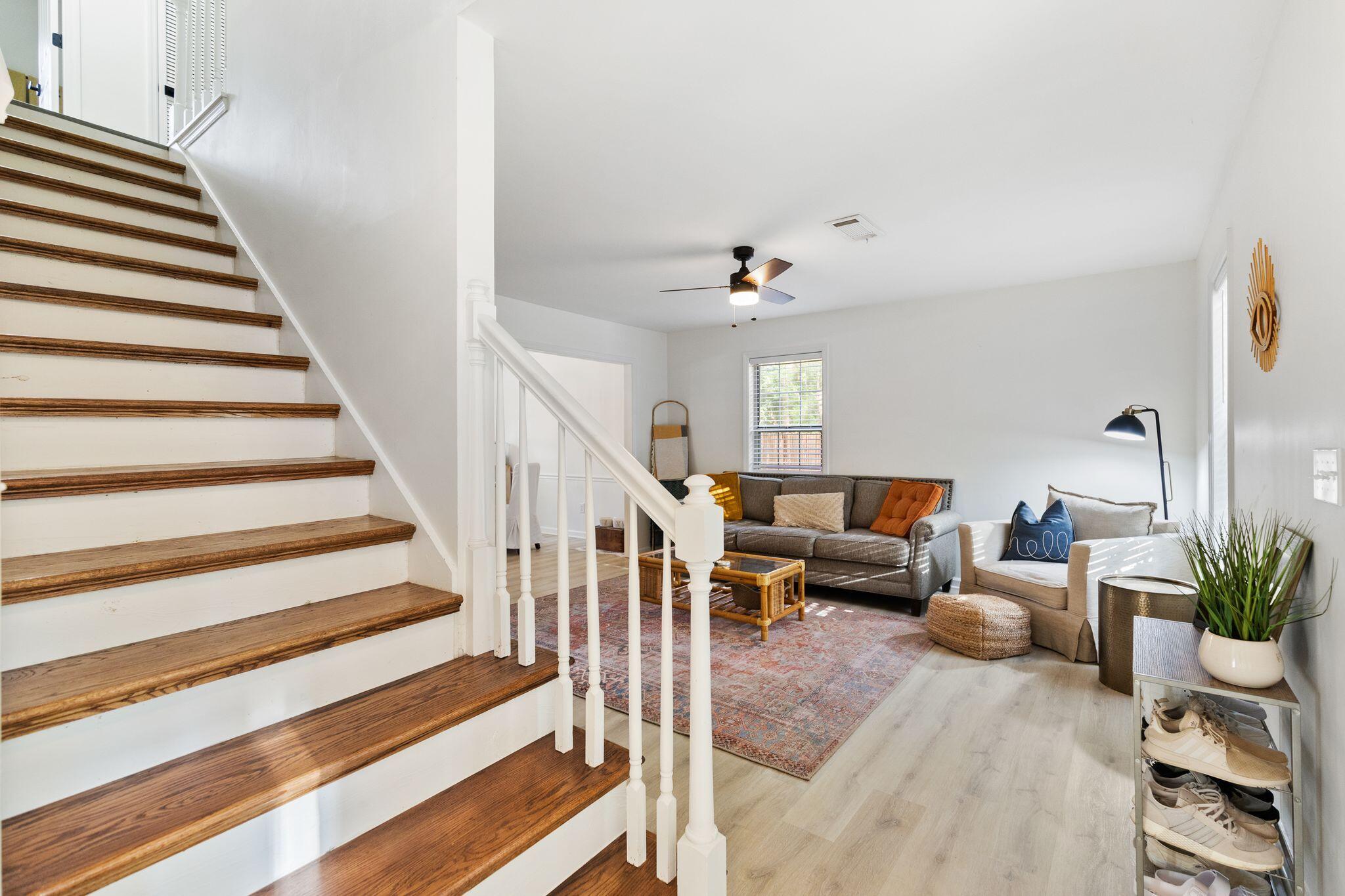 8314 Longridge Road North Charleston, SC 29418 - Photo 26 of 61 Stairwell