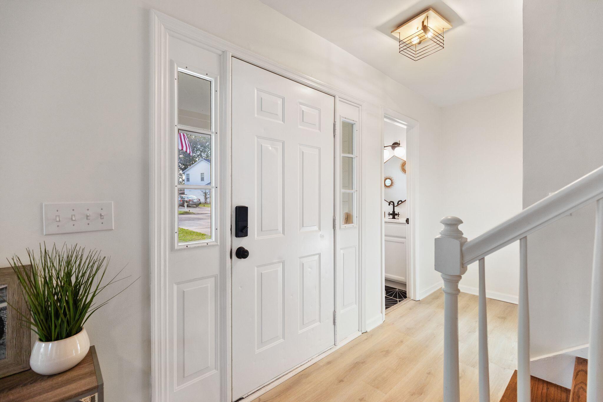 8314 Longridge Road North Charleston, SC 29418 - Photo 6 of 61 Foyer