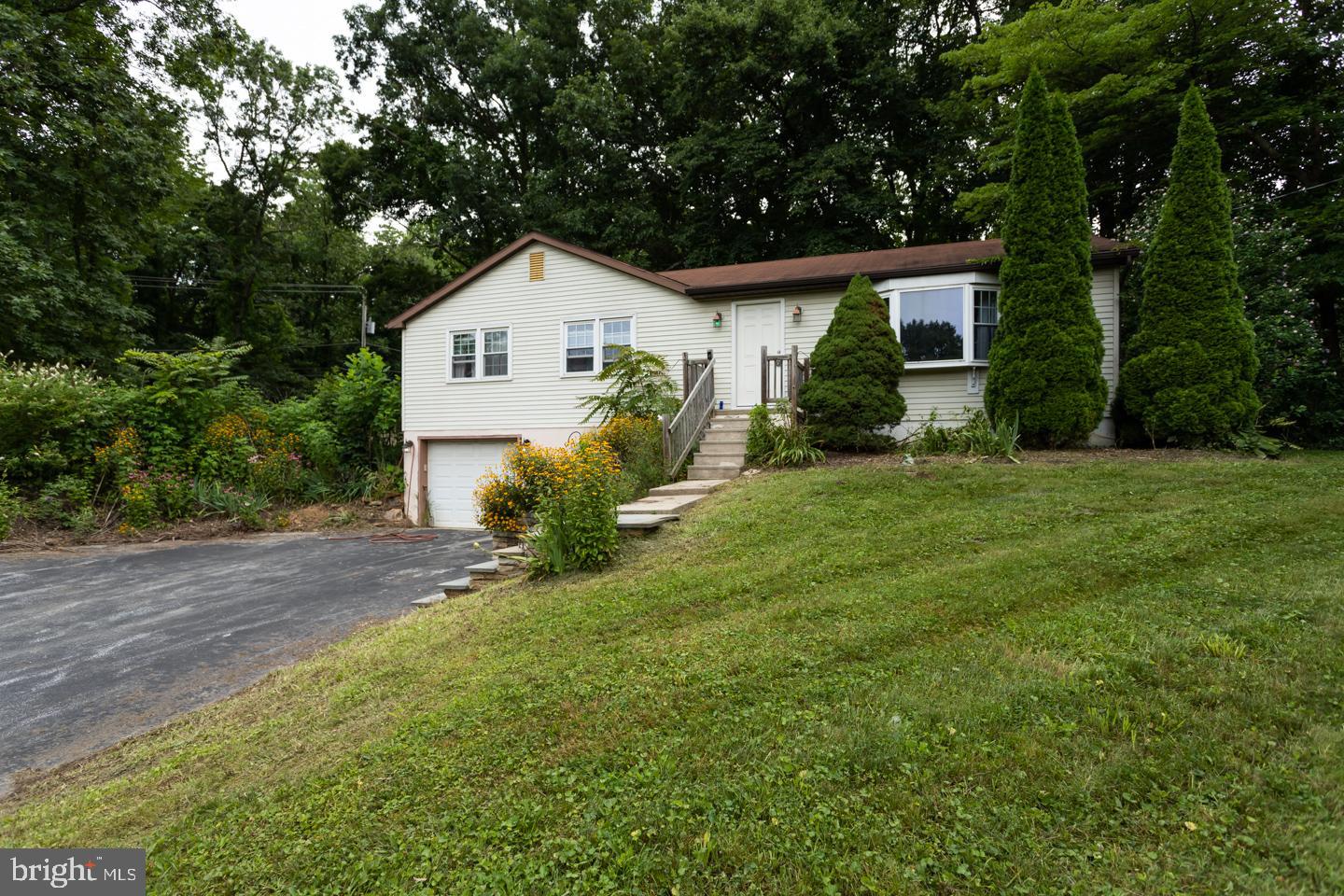 146 Cambridge Road Coatesville, PA 19320 - Photo 1 of 17 Gallery Image 1