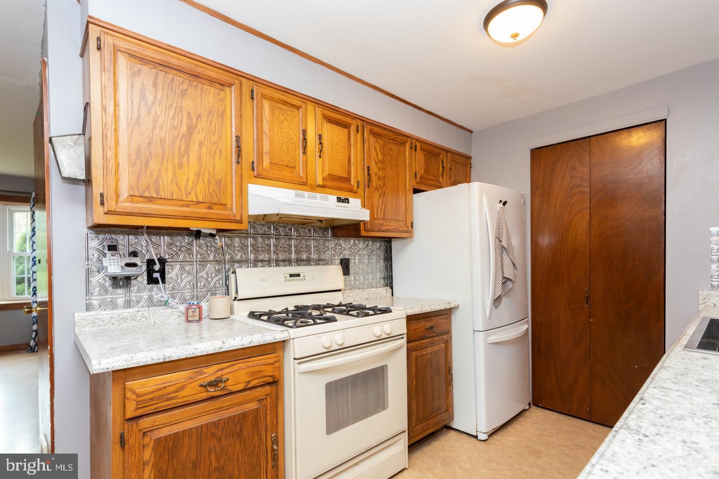 146 Cambridge Road Coatesville, PA 19320 - Photo 7 of 17 Gallery Image 7