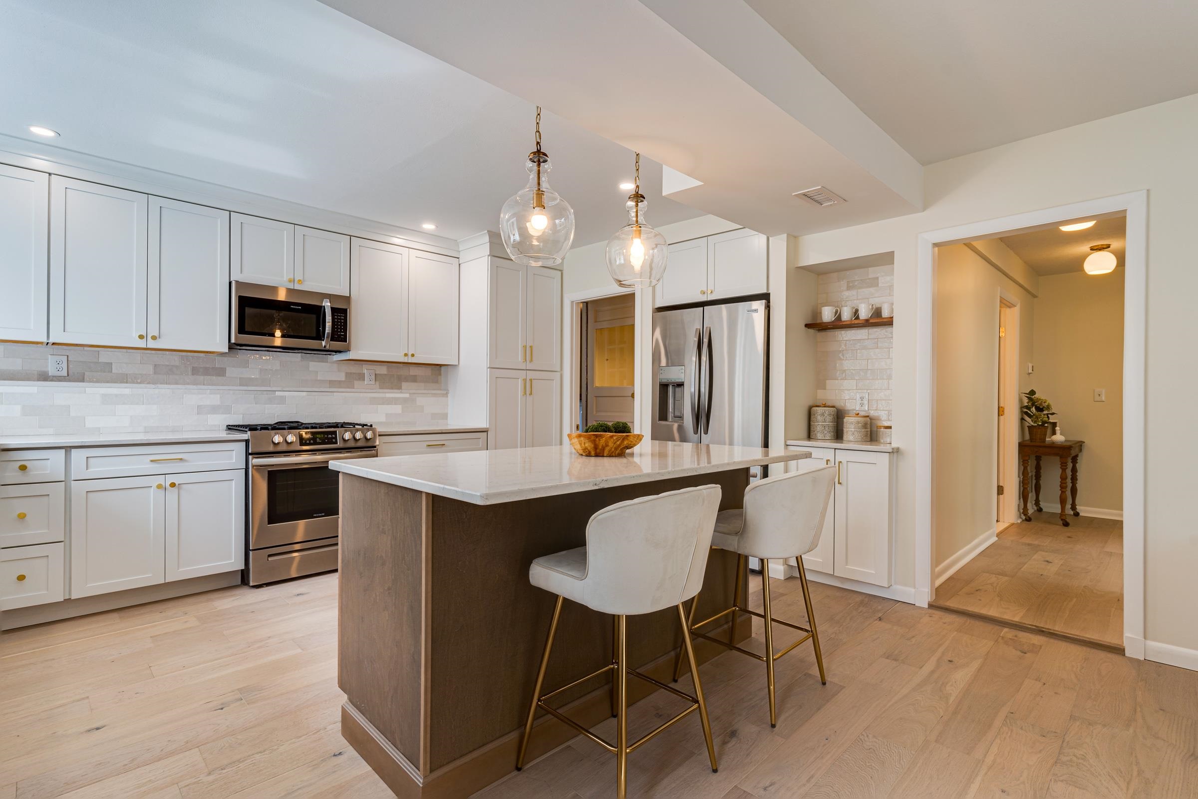 136 Kingston Road Exeter, NH 03833 - Photo 12 of 40