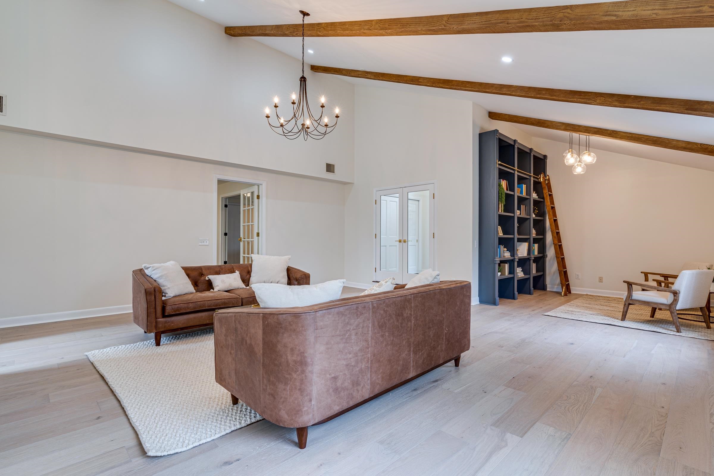 136 Kingston Road Exeter, NH 03833 - Photo 6 of 40