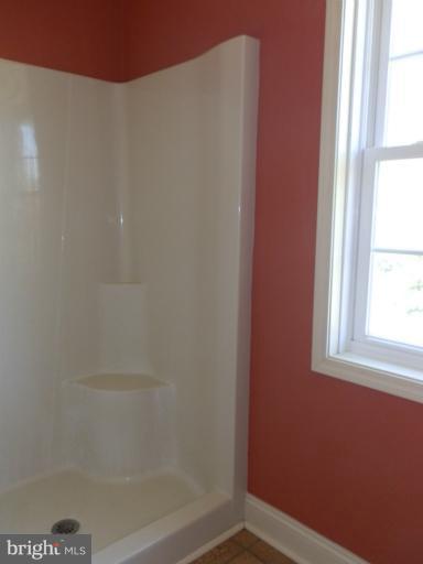 537 Winifred Road Cumberland, MD 21502 - Photo 24 of 30 Bath (Master)