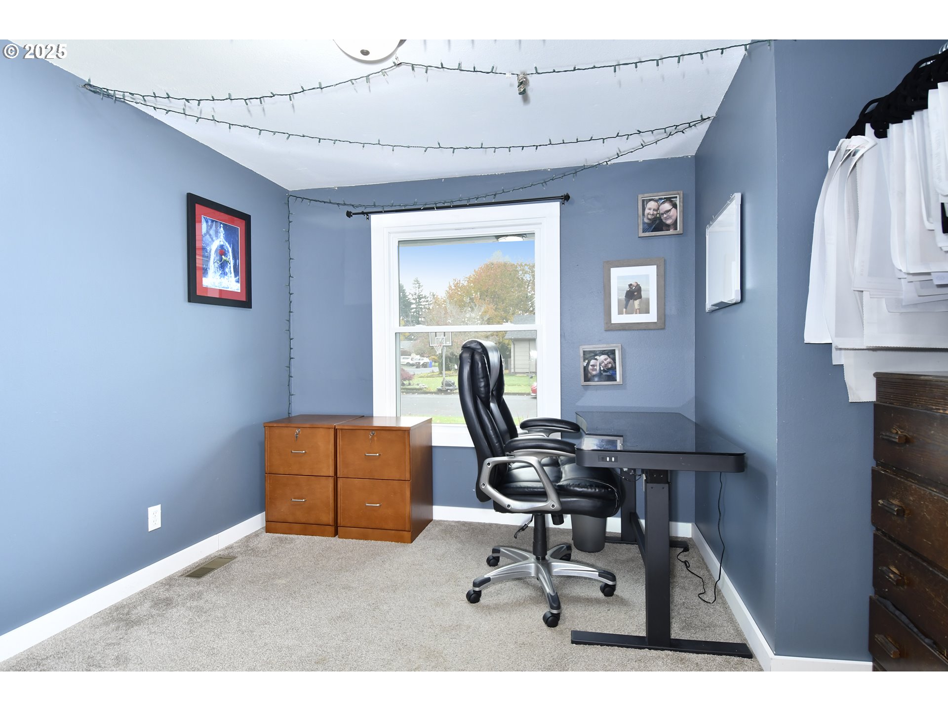 1889 Northeast Beech Avenue Gresham, OR 97030 - Photo 15 of 27 a workspace with furniture and a window