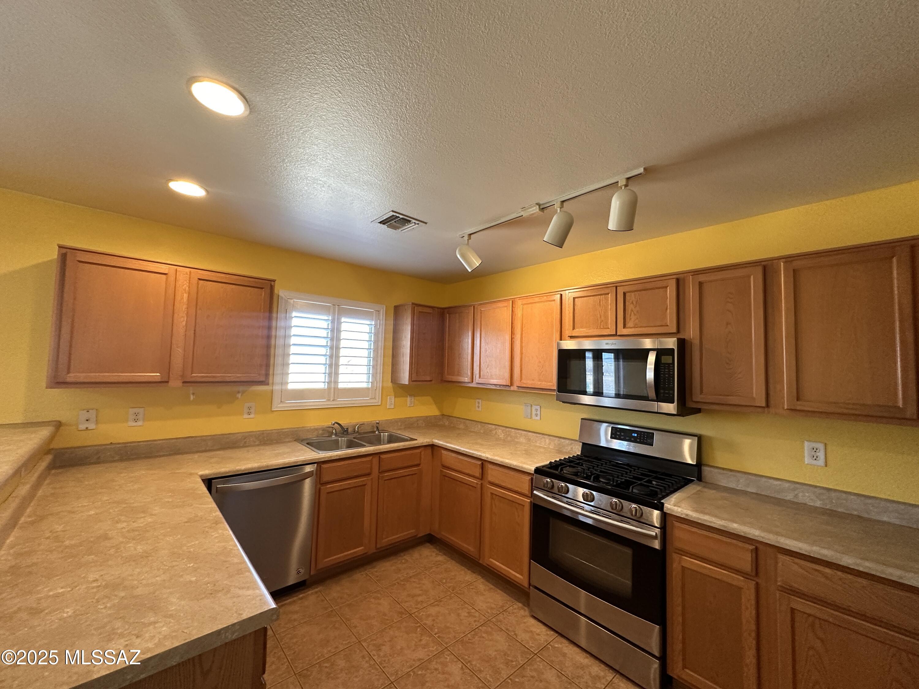 5117 North Sabi Road Marana, AZ 85653 - Photo 5 of 13 Gallery Image 5