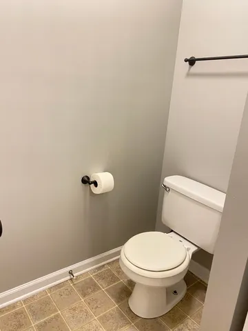 $1,025 | 109 Maureen Drive, Unit A, Clarksville, TN 37043