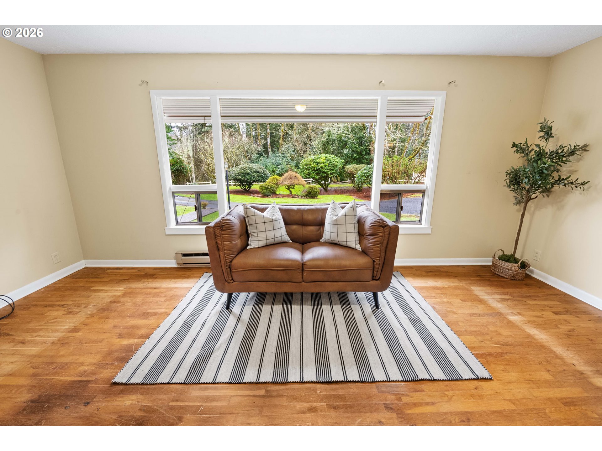 92680 Kumpula Road Astoria, OR 97103 - Photo 5 of 34 Living Room