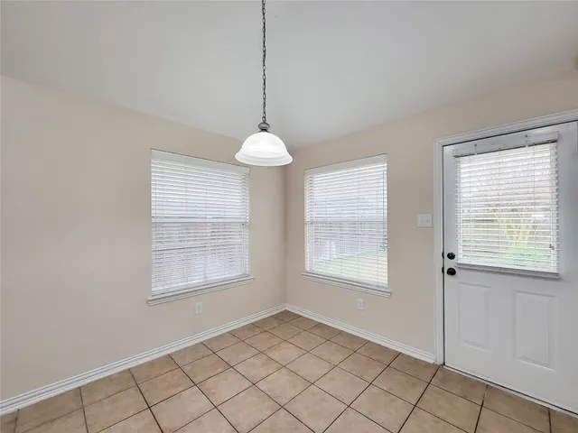 $2,400 | 6806 Haley Court, Pearland, TX 77584