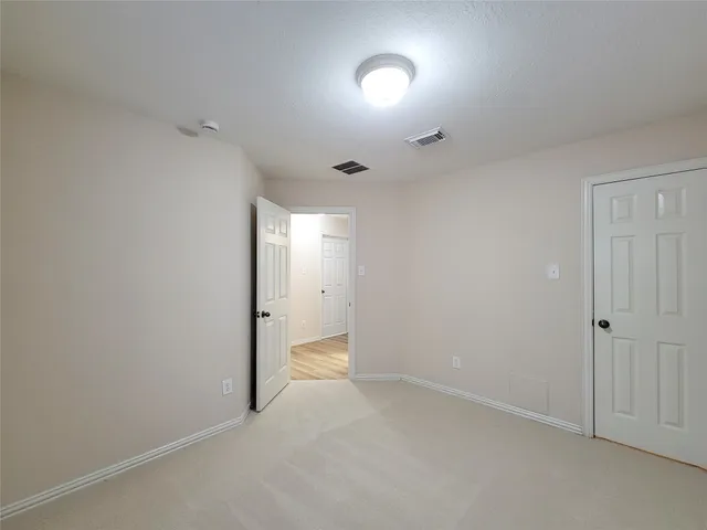 $2,400 | 6806 Haley Court, Pearland, TX 77584