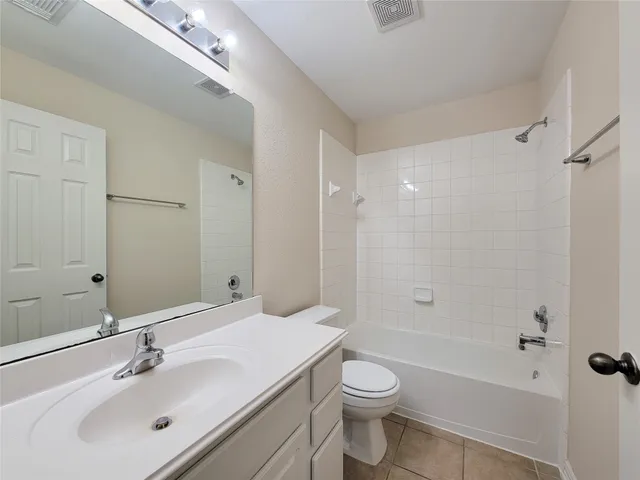 $2,400 | 6806 Haley Court, Pearland, TX 77584