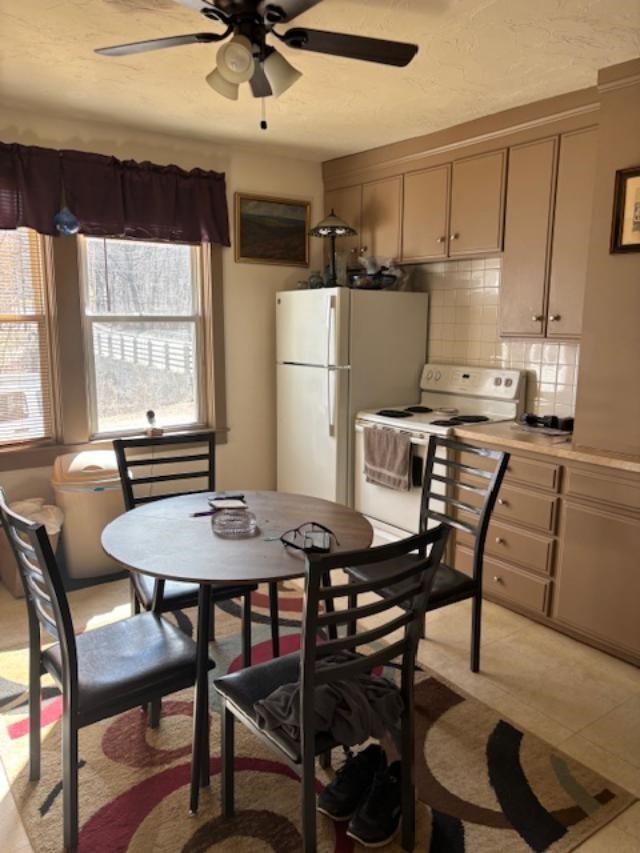 90 Mapleville Main Burrillville, RI 02839 - Photo 13 of 22 1st floor rear