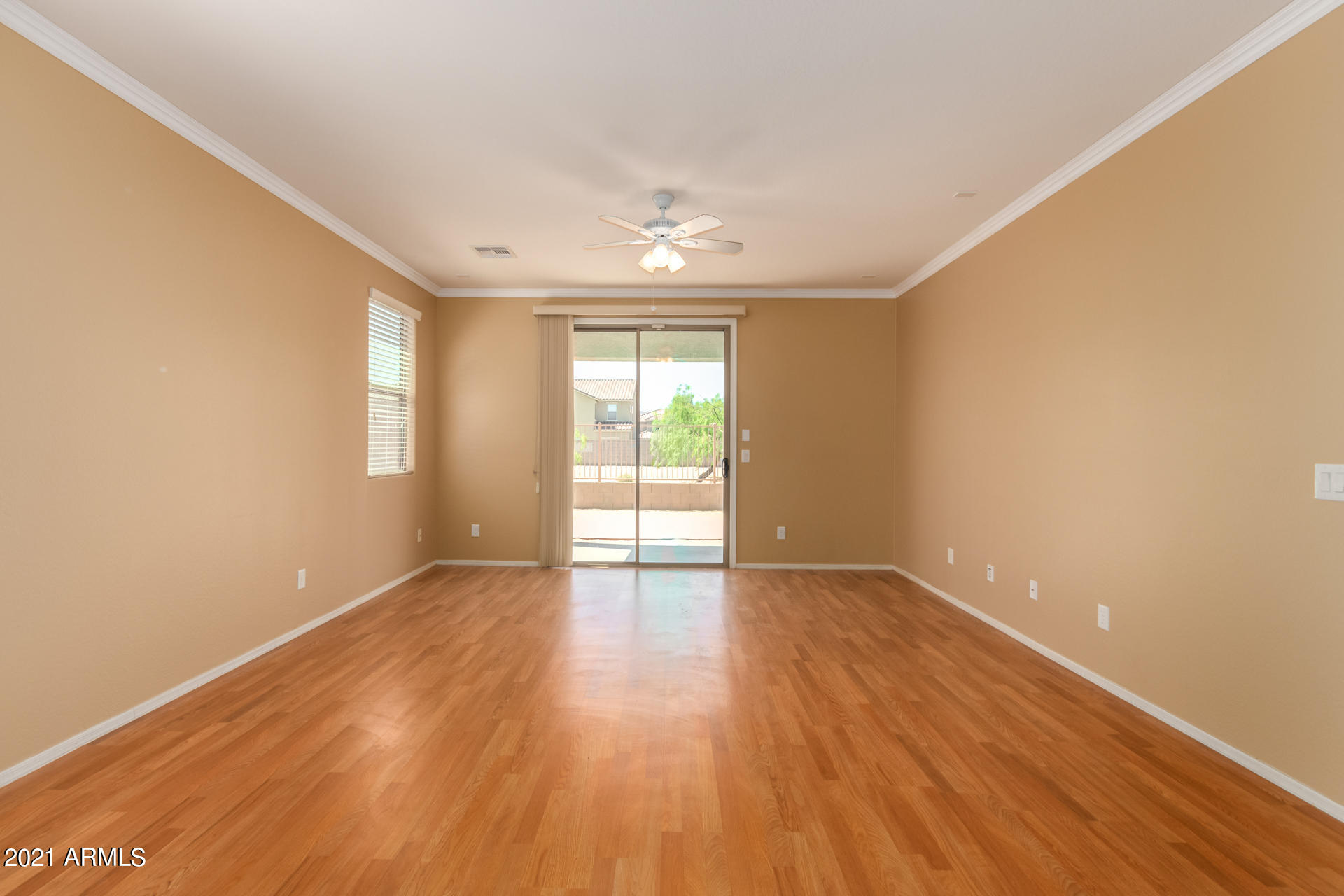 2565 West Gaby Road Phoenix, AZ 85041 - Photo 9 of 25 0009-Gaby-9