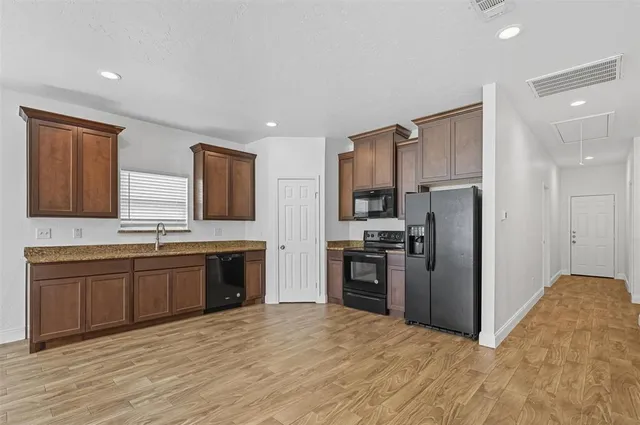 $1,425 | 1714 Oneal Street, Greenville, TX 75401