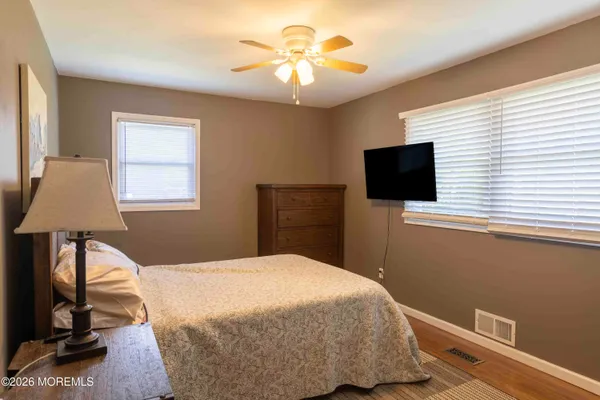$429,900 | 834 Brookside Drive, Toms River, NJ 08753