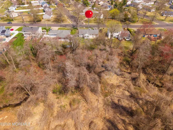 $429,900 | 834 Brookside Drive, Toms River, NJ 08753