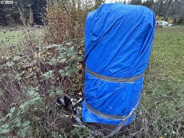 a picture of a bathroom