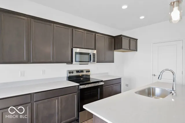 $289,999 | 1123 Authentic Lane, Indianapolis, IN 46239