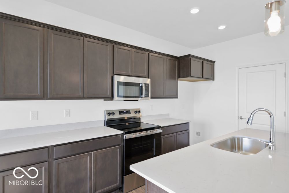 1123 Authentic Lane Indianapolis, IN 46239 - Photo 6 of 43