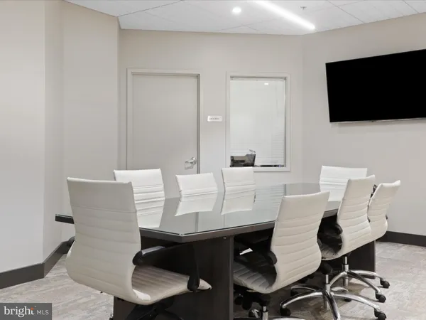 $375,000 | 3101 North Hampton Drive, Unit 1614, Alexandria, VA 22302