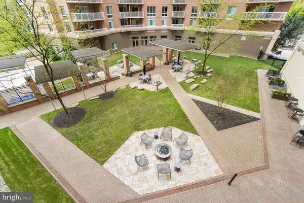 $375,000 | 3101 North Hampton Drive, Unit 1614, Alexandria, VA 22302