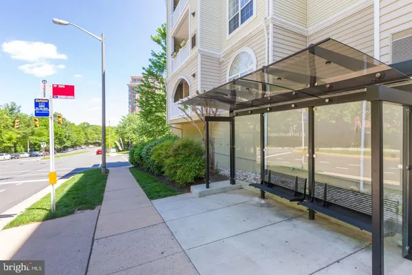 $375,000 | 3101 North Hampton Drive, Unit 1614, Alexandria, VA 22302
